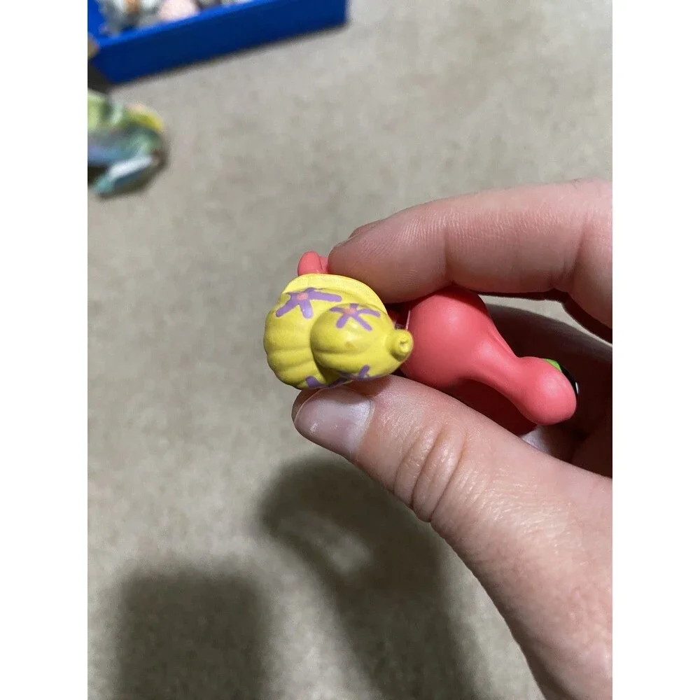 Littlest Pet Shop #62 Hermit Crab Pink Yellow Shell Purple Flower Green Eyes LPS
